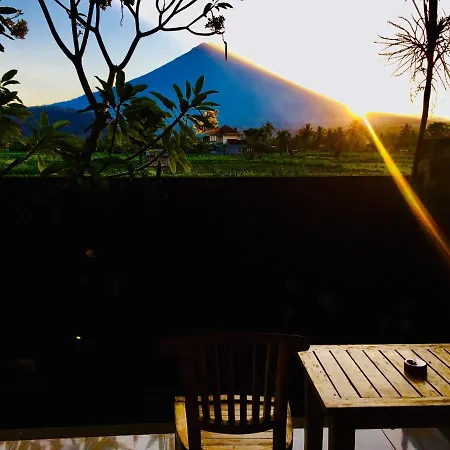 D'Uma Amed Homestay Exterior photo