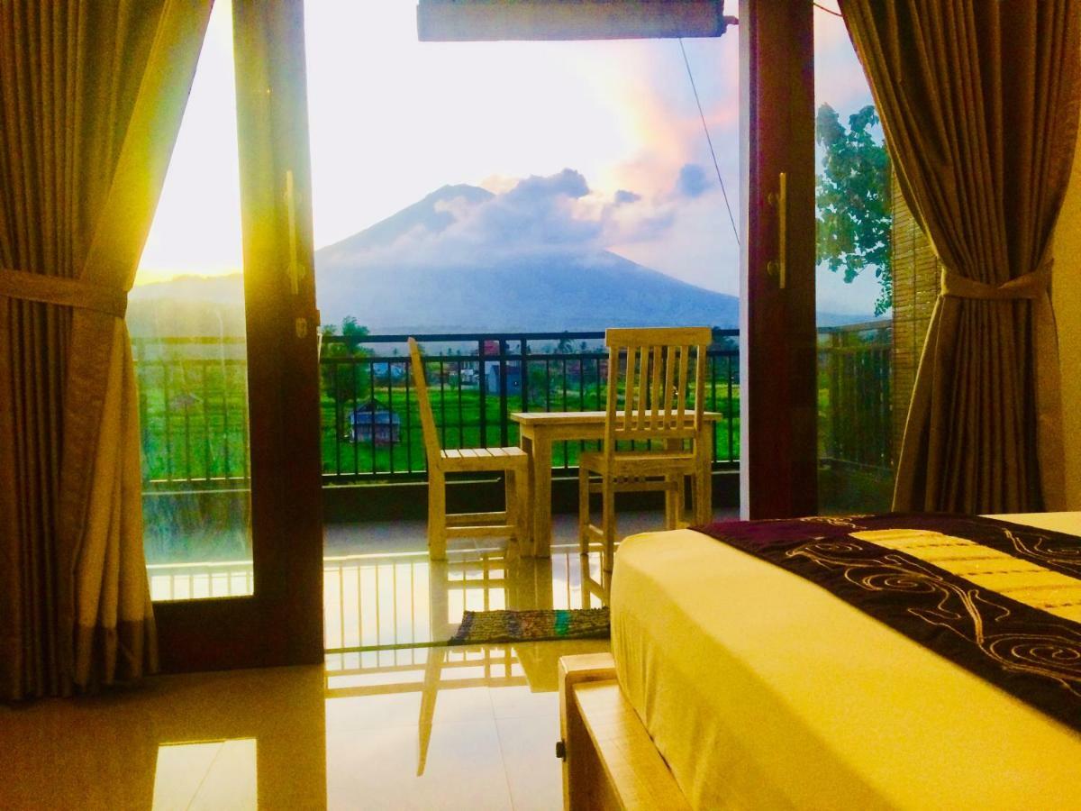 D'uma Homestay *